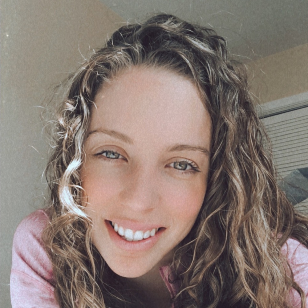 Meet your Posher, Nicole